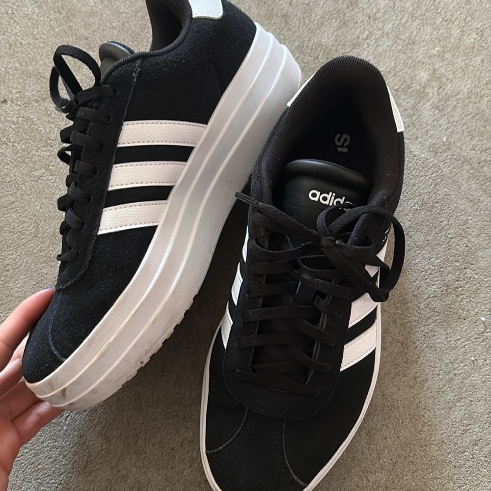 Adidas VL court